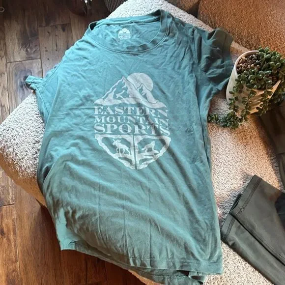 Eastern Mountain Sports Teal Tee and Aerie Leggings for Women - Picture 5 of 11